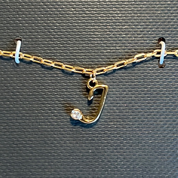 Vince Camuto Gold Link Necklace with Initial J - Picture 2 of 3